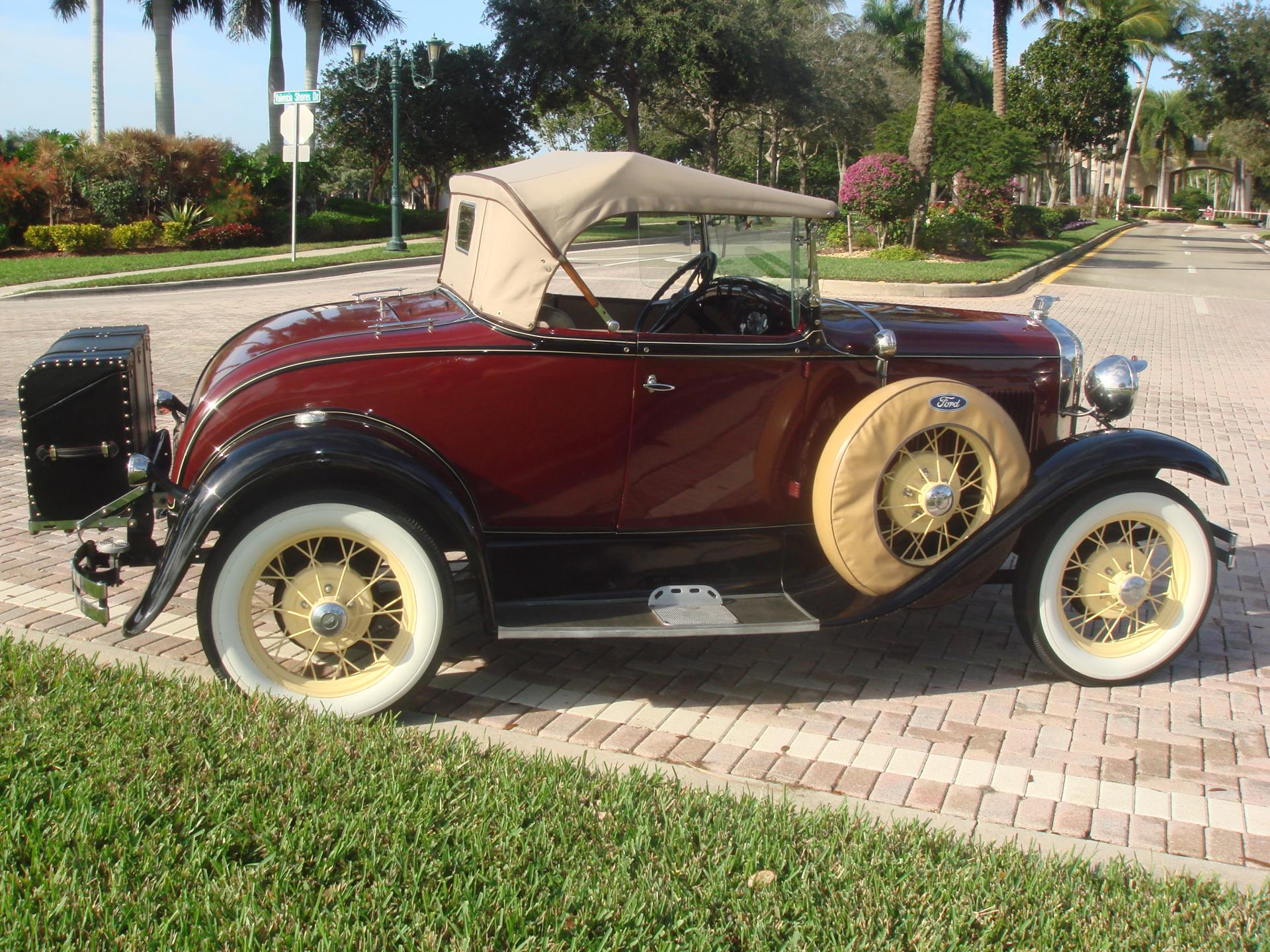 1930 Ford Model A Deluxe Roadster 30s American Stock Film3939 For