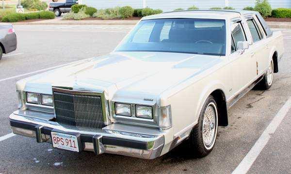 Used-1988-Lincoln-Town-Car