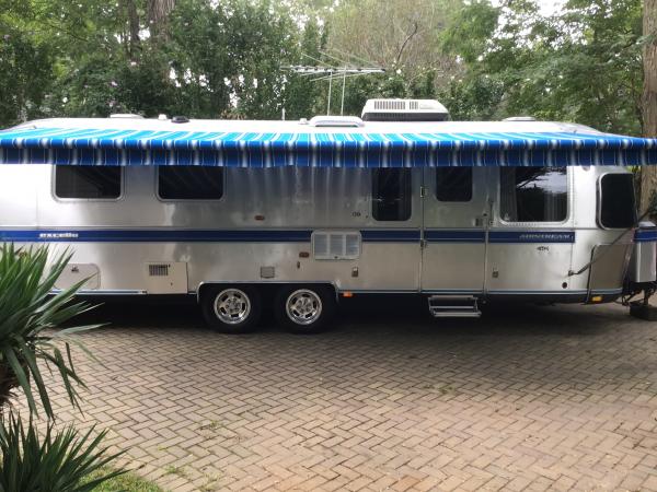 Used-1990-Airstream-Excella-29-ft