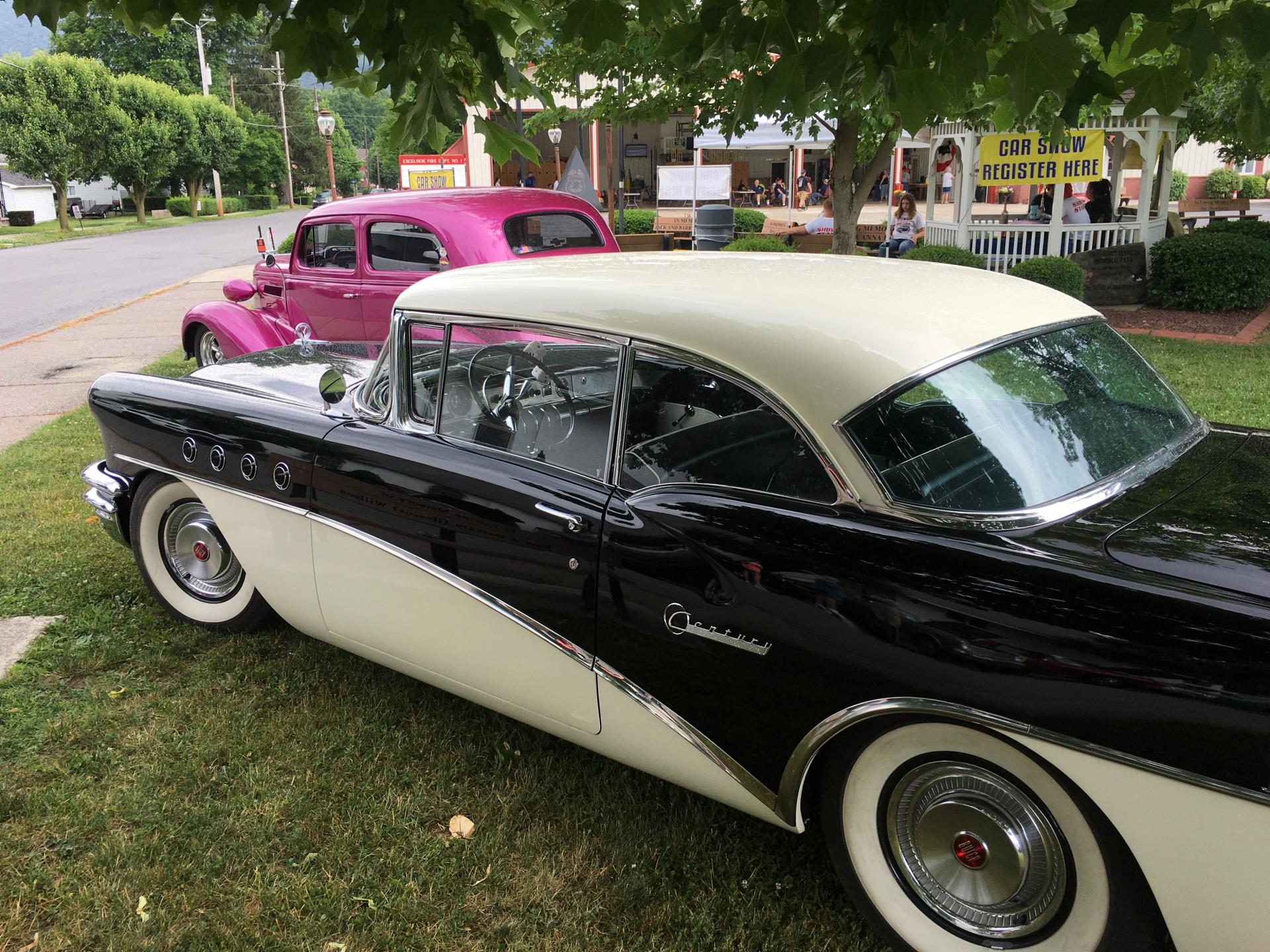 https://www.cooperclassiccars.com/imagetag/4301/2/l/Used-1955-Buick-Century-50s-60s-Muscle-American-Americana-Classic.jpg