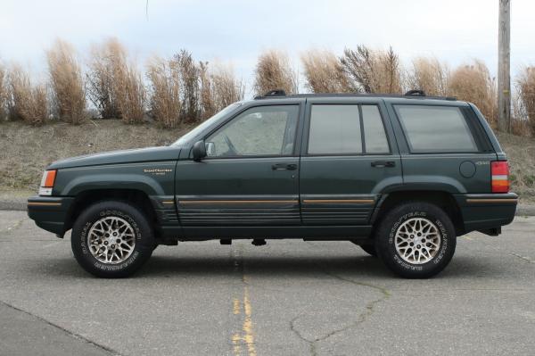 Used-1994-Jeep-Grand-Cherokee-90s-Boxy-SUV-Rugged-Offroad