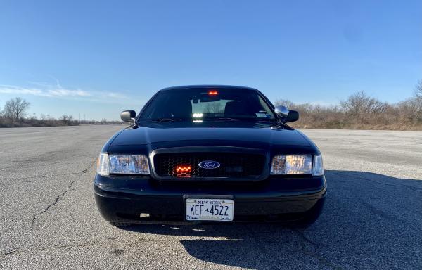 Ford crown victoria 2011