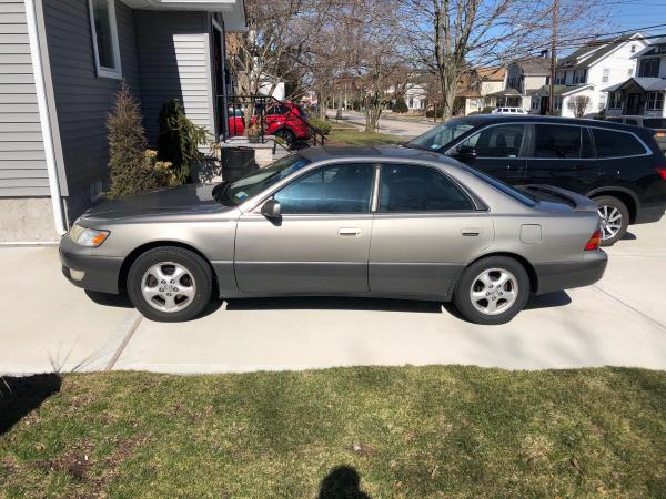 Used-1996-Lexus-ES300