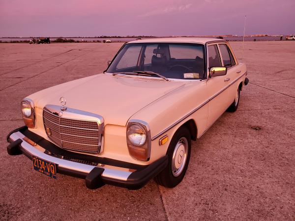 Used-1974-Mercedes-Benz-240D