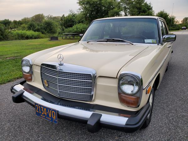 Used-1974-Mercedes-Benz-240D