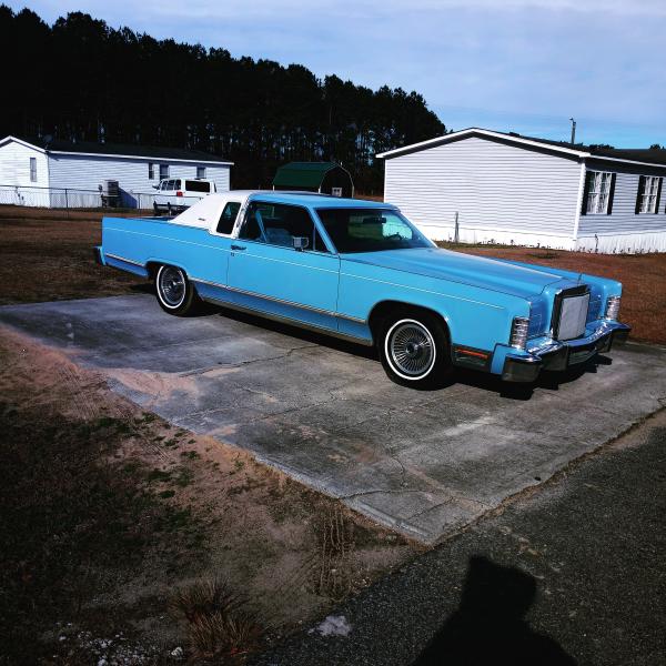 Used-1979-Lincoln-Town-Coupe
