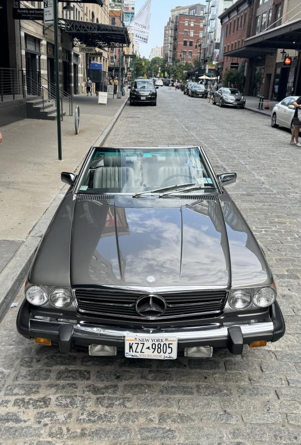 1987-Mercedes-Benz-560SL